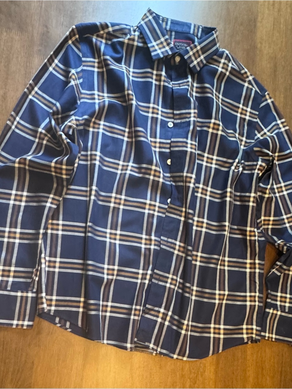 UNTUCKit Men's Navy and White Plaid Button-Down Shirt